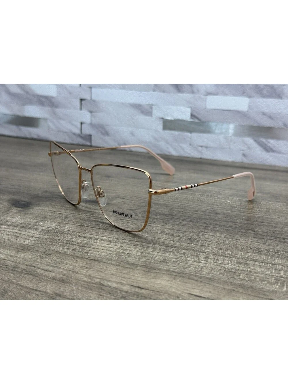 Burberry new 1367